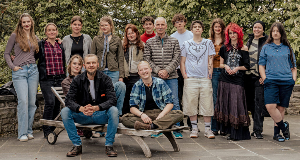 Gruppenbild der Teilnehmer am Kunstseminar im Hunsrücker Landhaus